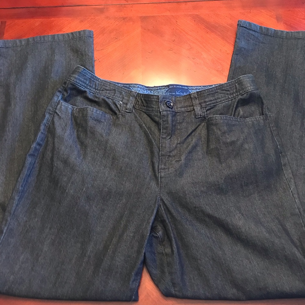 Gloria Vanderbilt dress jeans